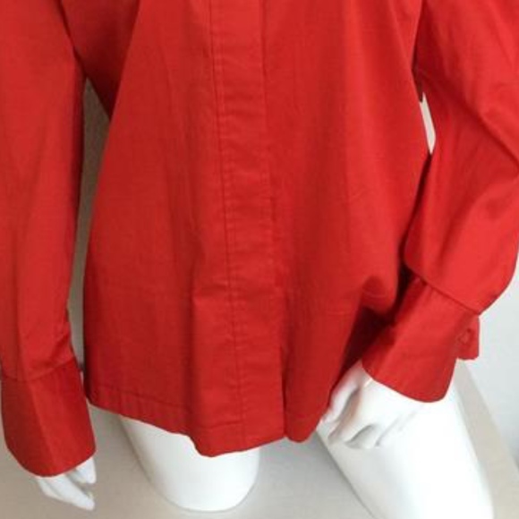 Difference Red Pleated Back Blouse - Picture 2 of 5